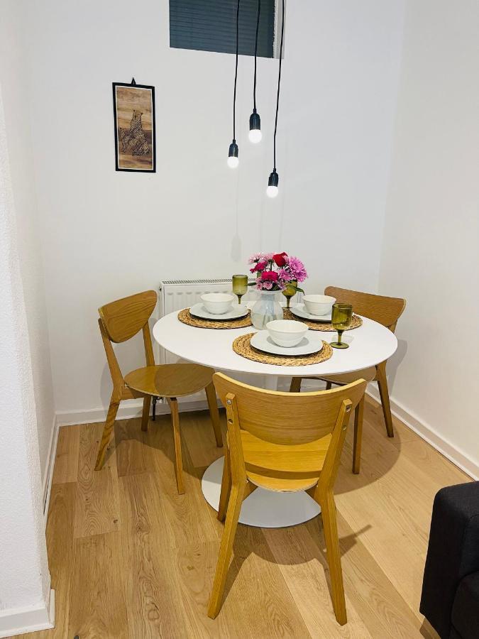 Ground Floor 1 Bedroom Flat In The City Centre 爱丁堡 外观 照片