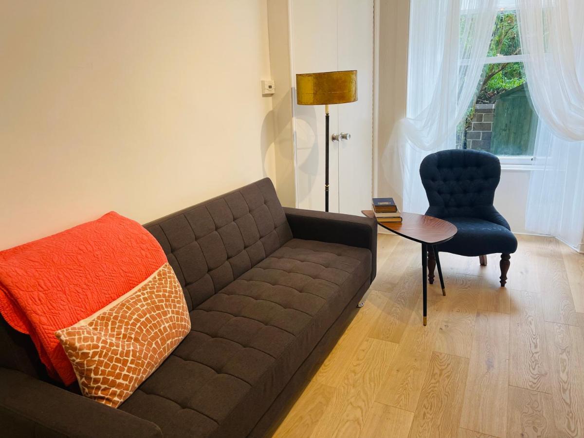 Ground Floor 1 Bedroom Flat In The City Centre 爱丁堡 外观 照片