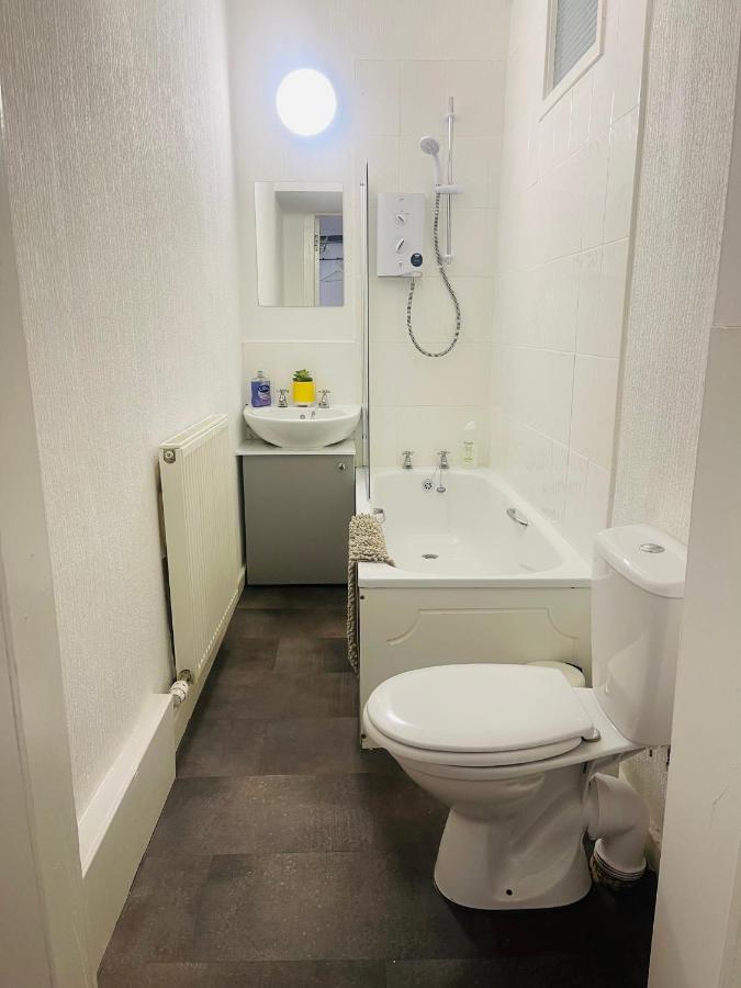 Ground Floor 1 Bedroom Flat In The City Centre 爱丁堡 外观 照片