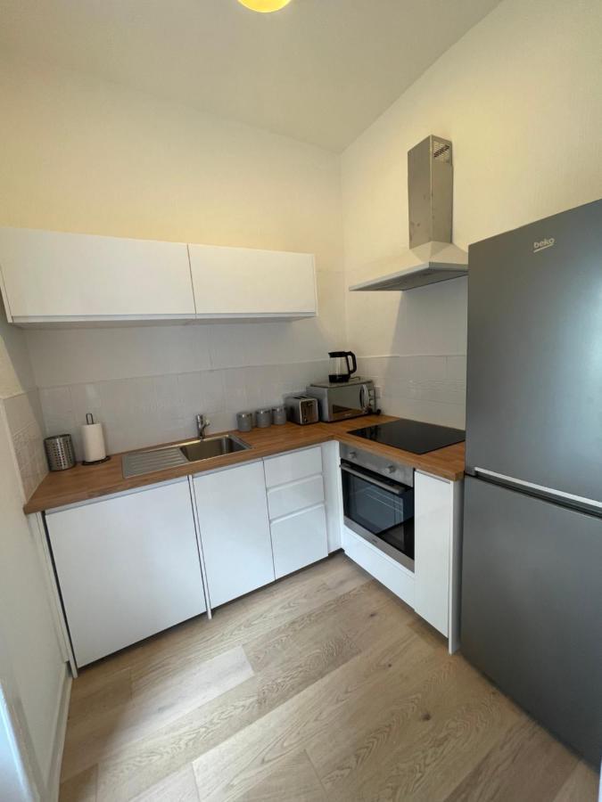 Ground Floor 1 Bedroom Flat In The City Centre 爱丁堡 外观 照片