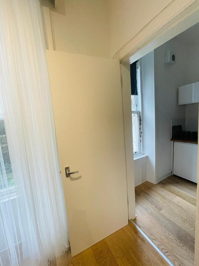 Ground Floor 1 Bedroom Flat In The City Centre 爱丁堡 外观 照片